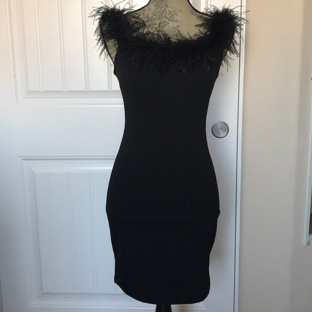 Forever 21 Black dress fur